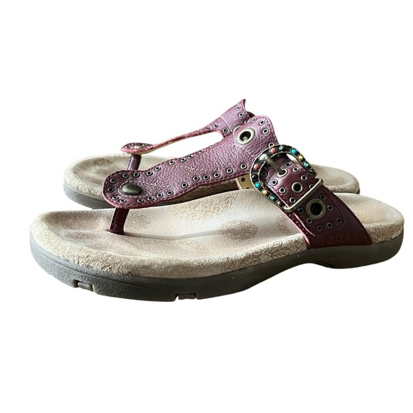 Taos Footwear Serena Size 8 Red Leather Thong Grommet Buckle Boho Comfort Sandal - Picture 4 of 11